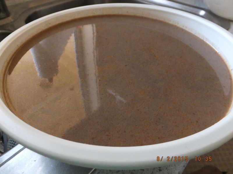 Allow the broth to cool on your bench top.